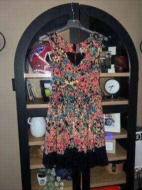 Plenty by Tracy Reese Multicolor Floral Mini Dress with Black Hem EUC 4